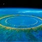 Una ricostruzione del possibile aspetto del cratere di Chicxulub, originato dal grande impatto meteoritico 65 milioni di anni fa.