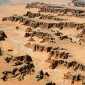 Il «deserto dipinto» in Arizona (Stati Uniti d’America): disgregazione, deflazione e corrasione eolica hanno prodotto un paesaggio singolare, scolpito in arenarie fratturate, con strati di diversa resistenza all’attacco dei granuli di sabbia scagliati dal